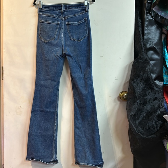 Old Navy Highest High Rise Flare Jeans 31” inseam - Picture 2 of 4